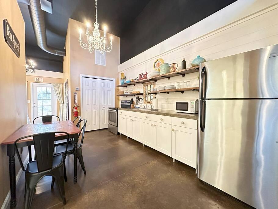 Haven At Hazel~Downtown Loft Demorest Exterior foto