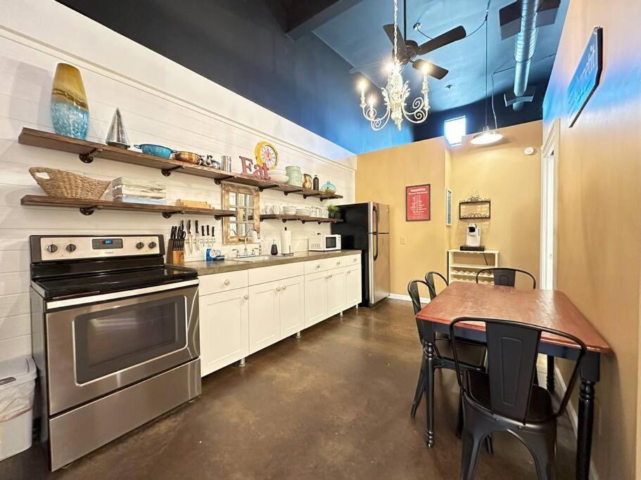 Haven At Hazel~Downtown Loft Demorest Exterior foto