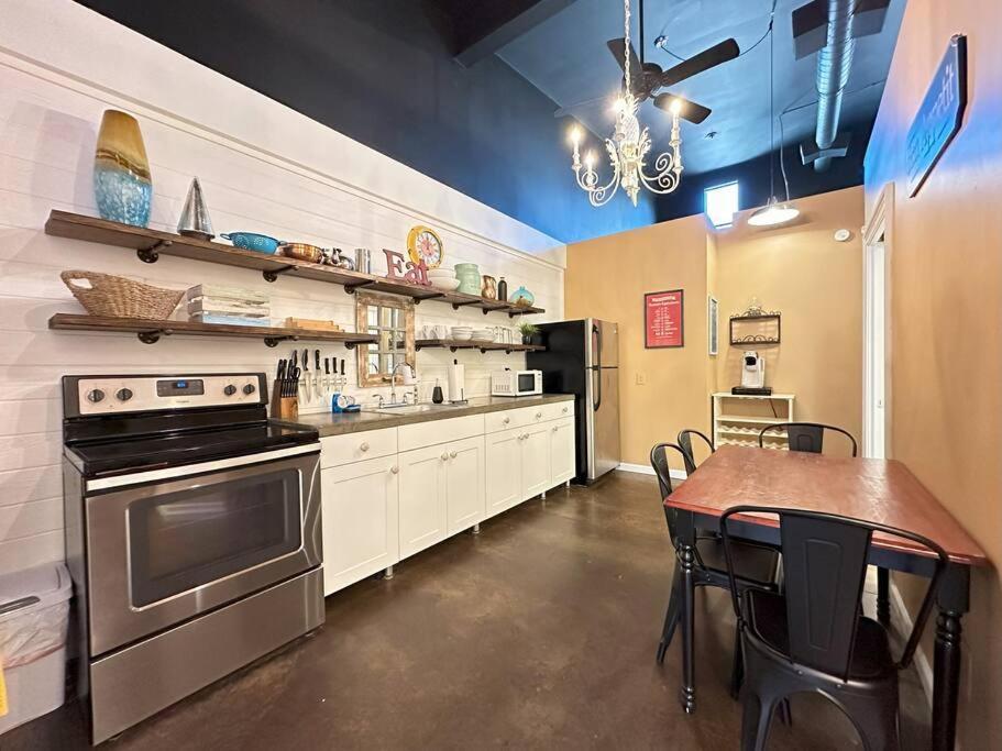 Haven At Hazel~Downtown Loft Demorest Exterior foto